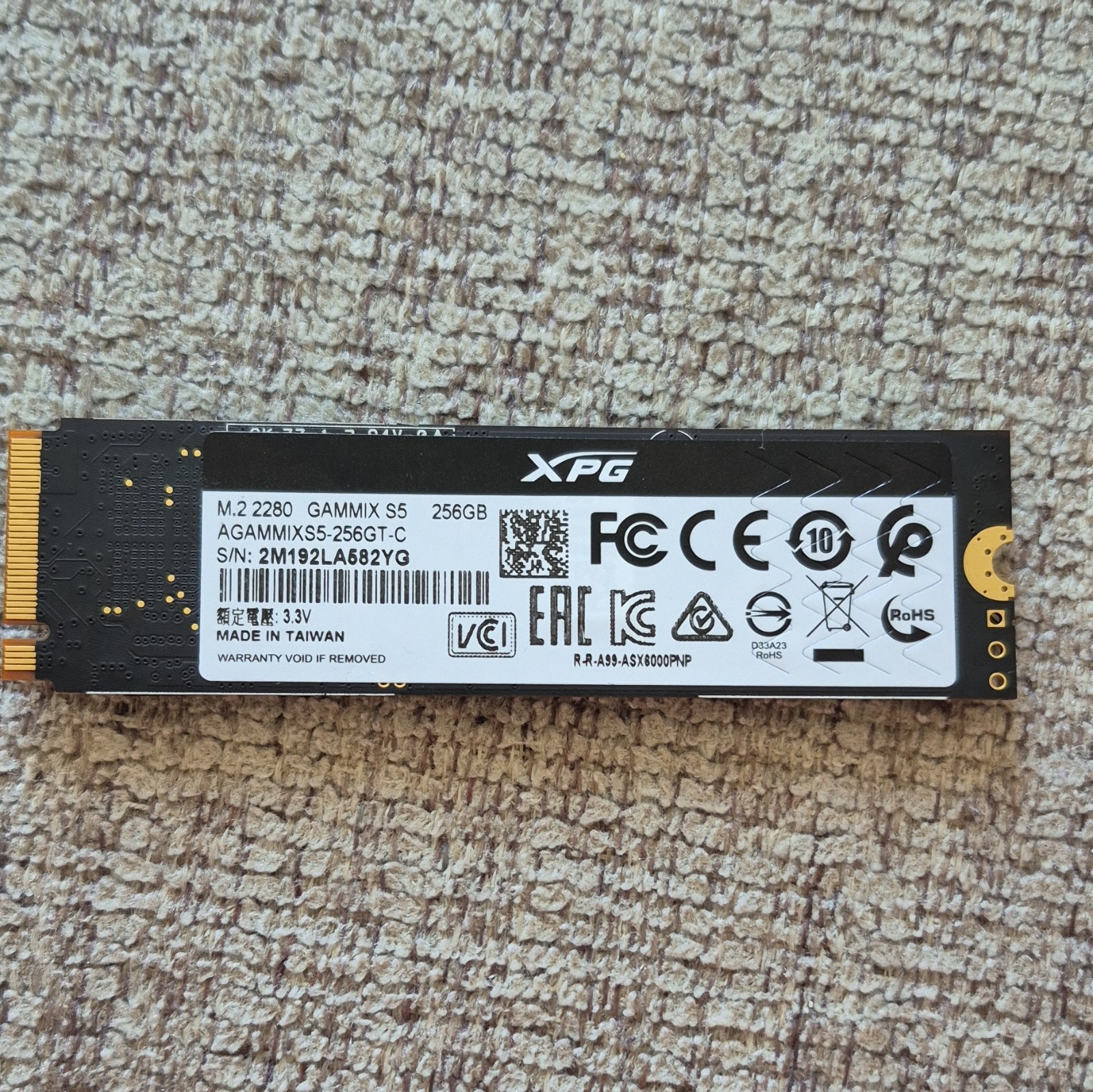 XPG GAMMIX S5 256GB M.2 2280 NVMe Internal SSD TRIM Black AGAMMIXS5-256GT-C