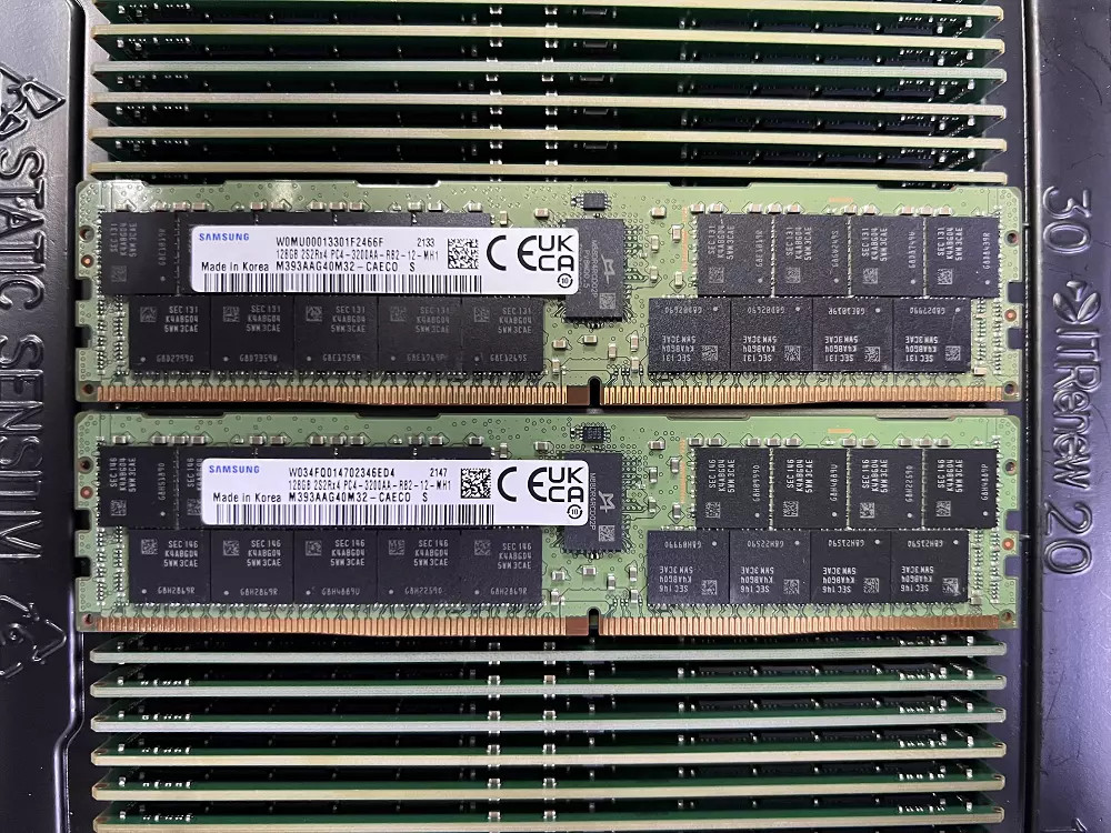 M393AAG40M32-CAE Samsung 128GB 2S2RX4 DDR4 PC4-3200AA RDIMM Server RAM Memory