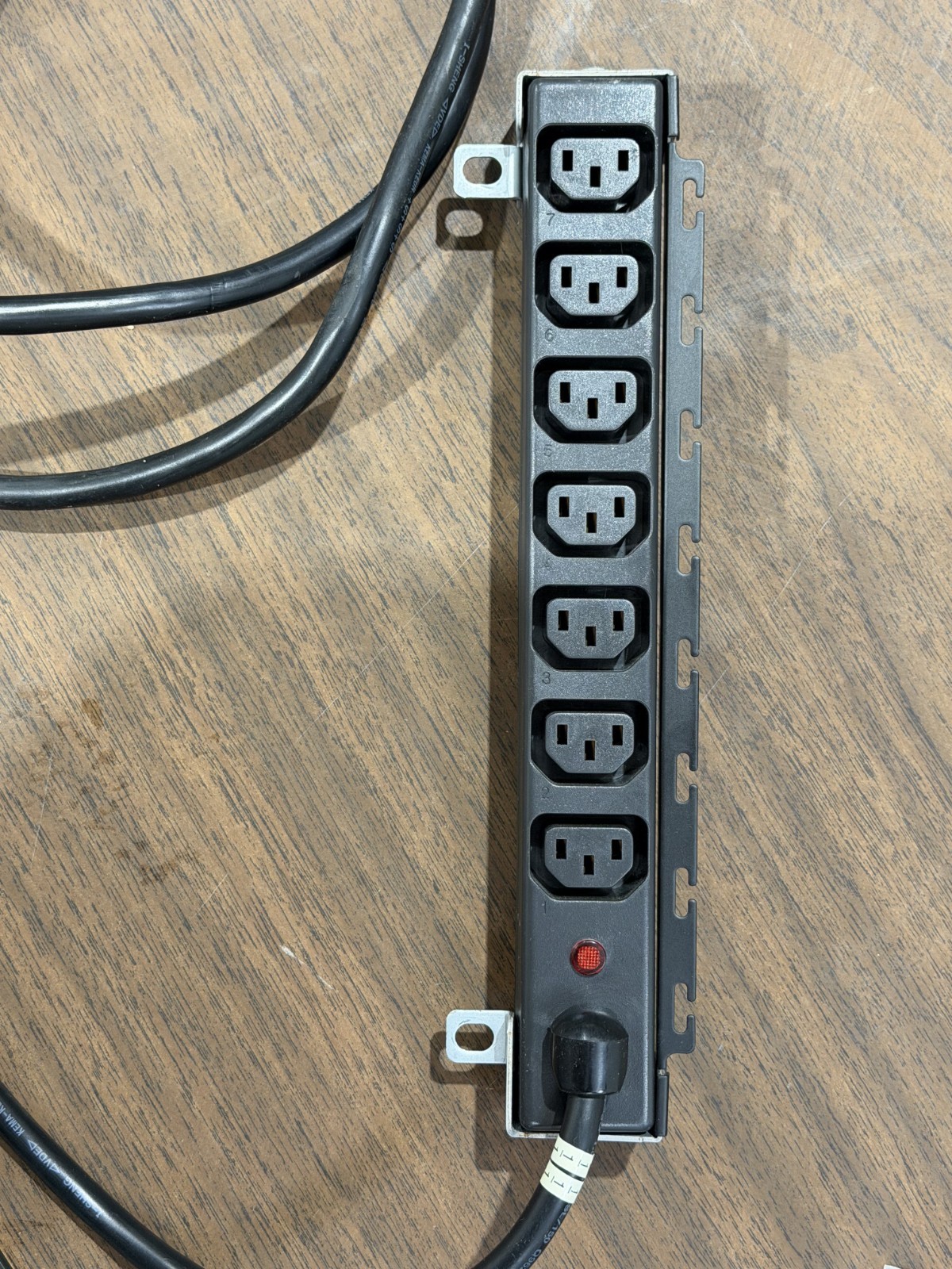 HP Modular PDU Extension Bar 411273-002 HSTNR-PS03 # 417585 - 16A 100-240VAC