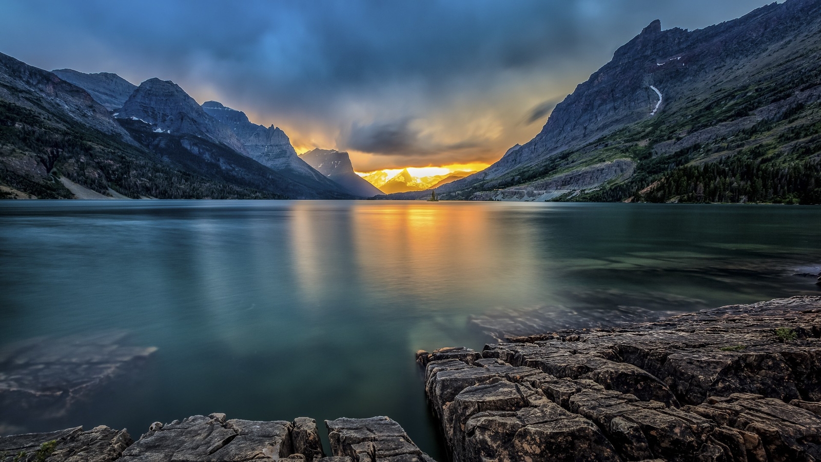 Landscape nature saint mary lake glacier national park Custom Gaming Mat Desk