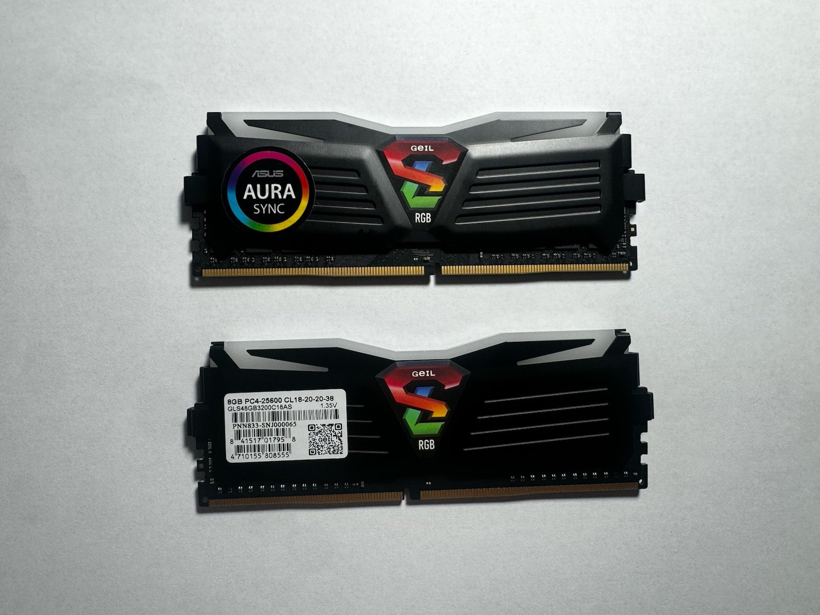 GEIL ASUS AURA SYNC  16GB ( 2x8) =16GB PC4-19200 GLS48GB3200C18AS DESKTOP MEMORY