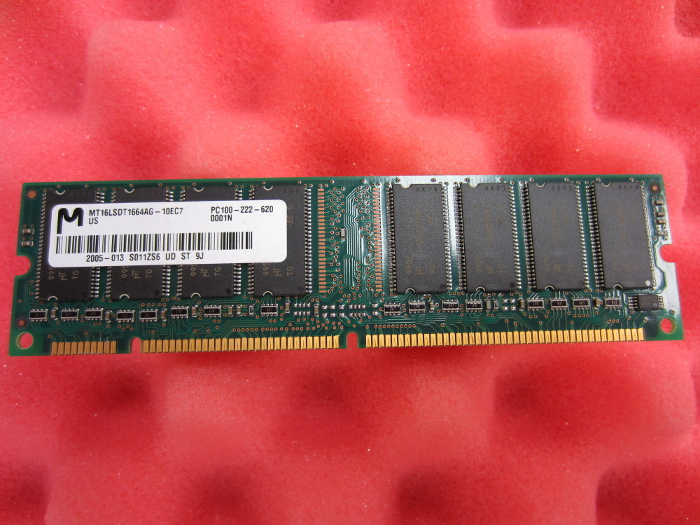 Micron MT16LSDT1664AG-10EC7 Module 128MB