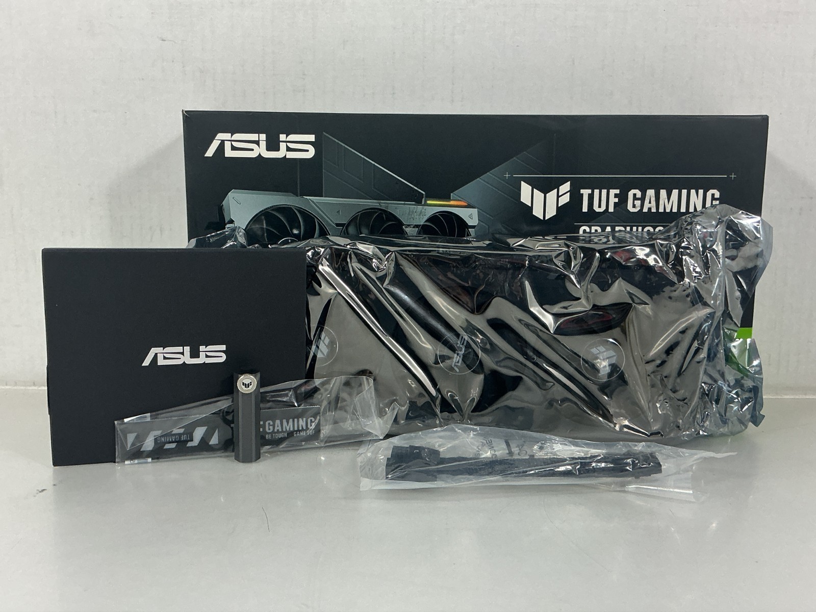ASUS NVIDIA GeForce RTX 4070 Ti TUF 12GB GDDRX Video Card- TUFRTX4070TI12GGMING