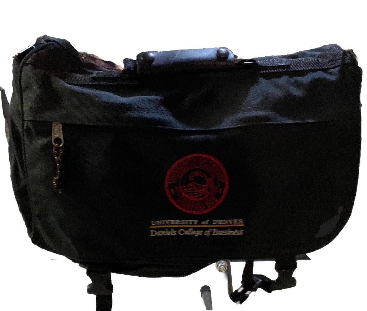 NWOT University Denver Daniels Business Laptop Bag Trager Computer MESSENGER BAG