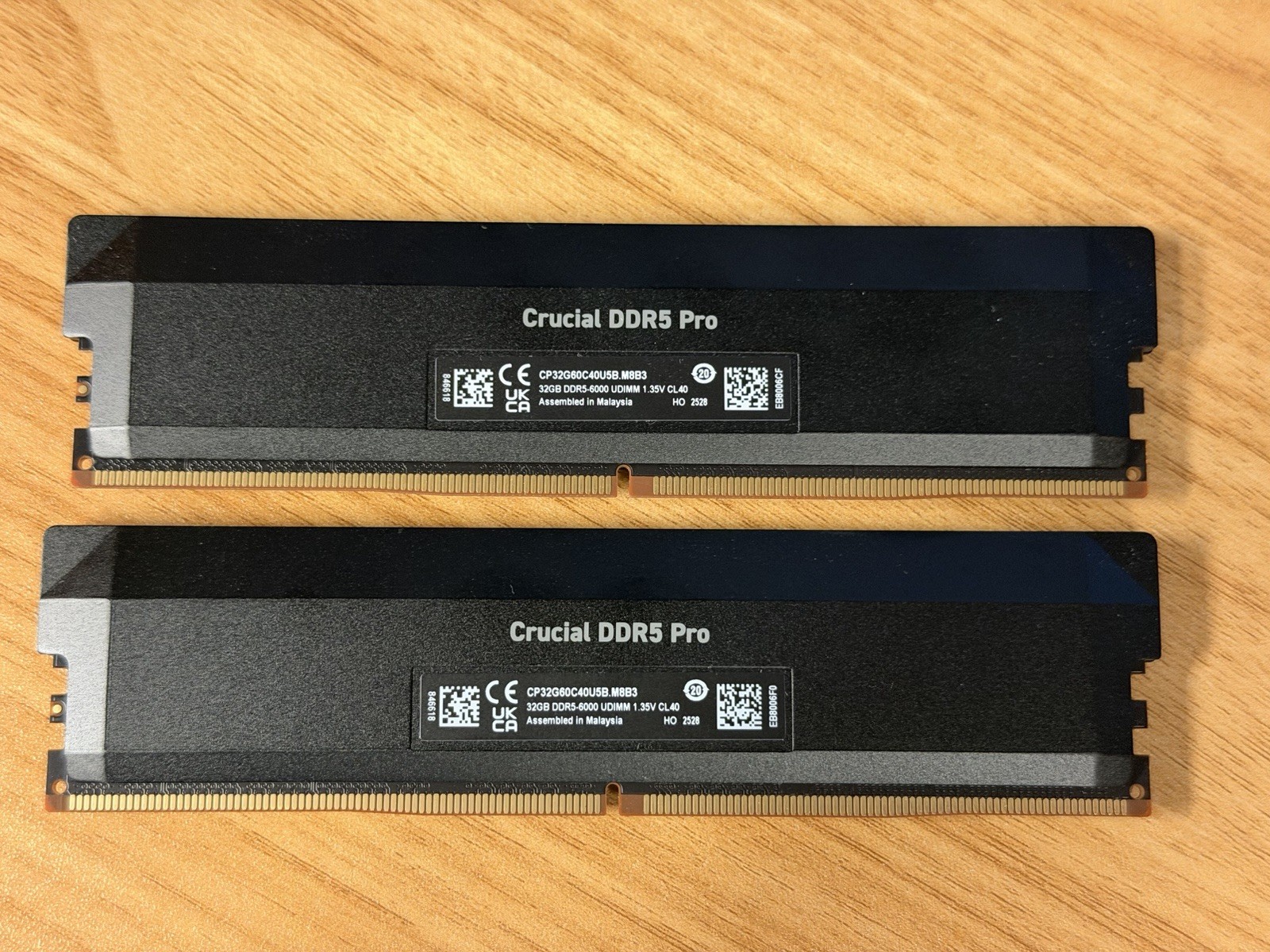 Crucial Pro OC Gaming 64GB (2x32GB) DDR5 6000MHz CL40 UDIMM XMP 3.0 EXPO Black