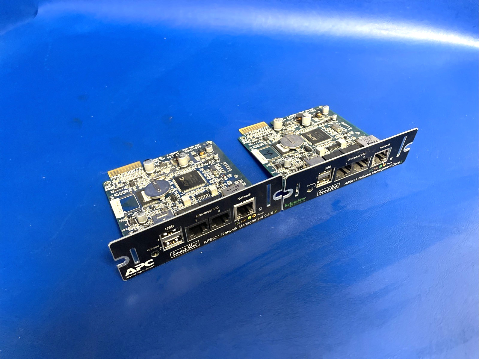 U88089 2X Schneider  APC  AP9631  UPS Network Management Card G2U