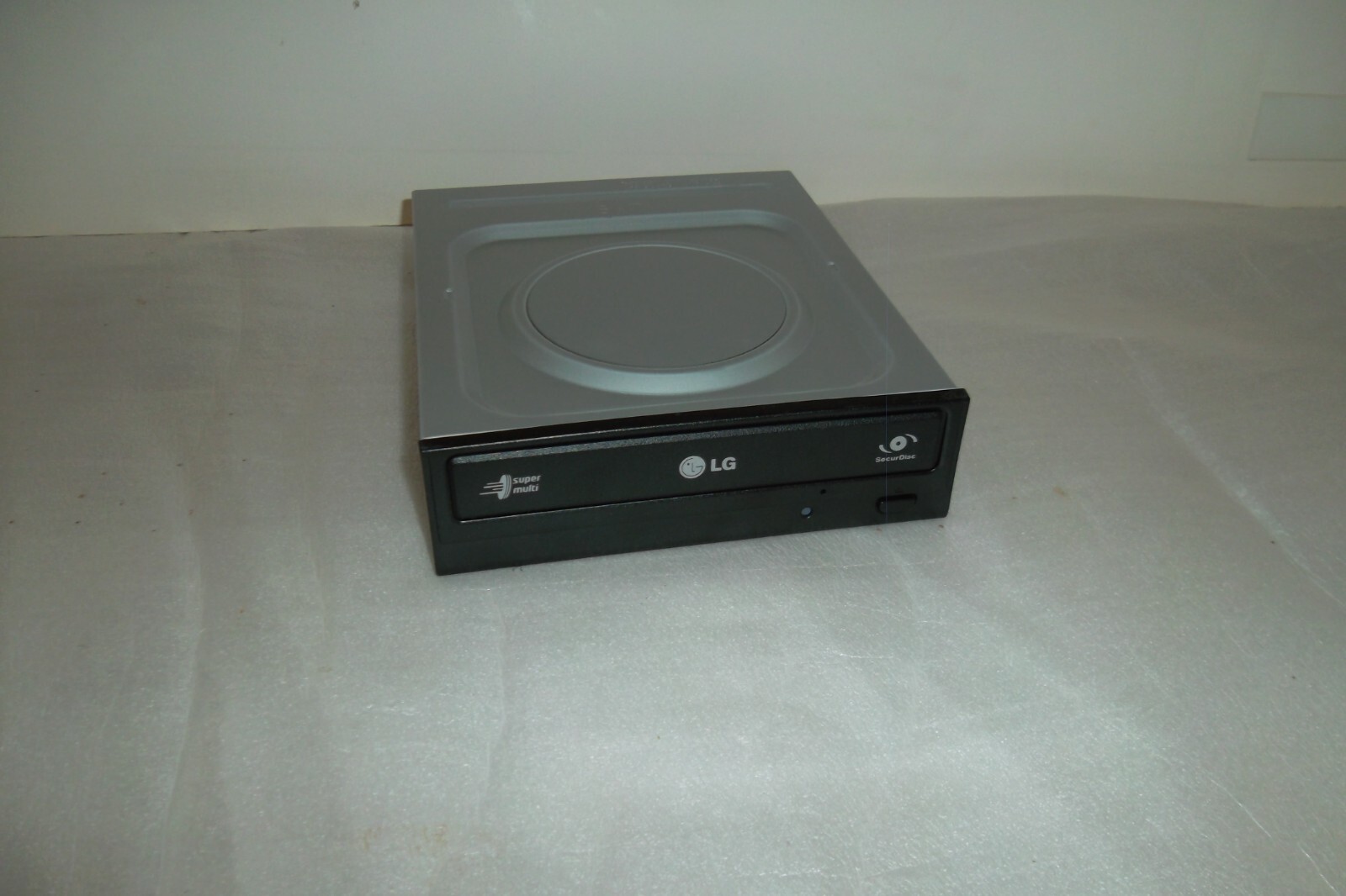 LG GH22NS50 Super Multi DVD Rewriter Burner DVD±RW DL 8.5GB Optical Drive SATA