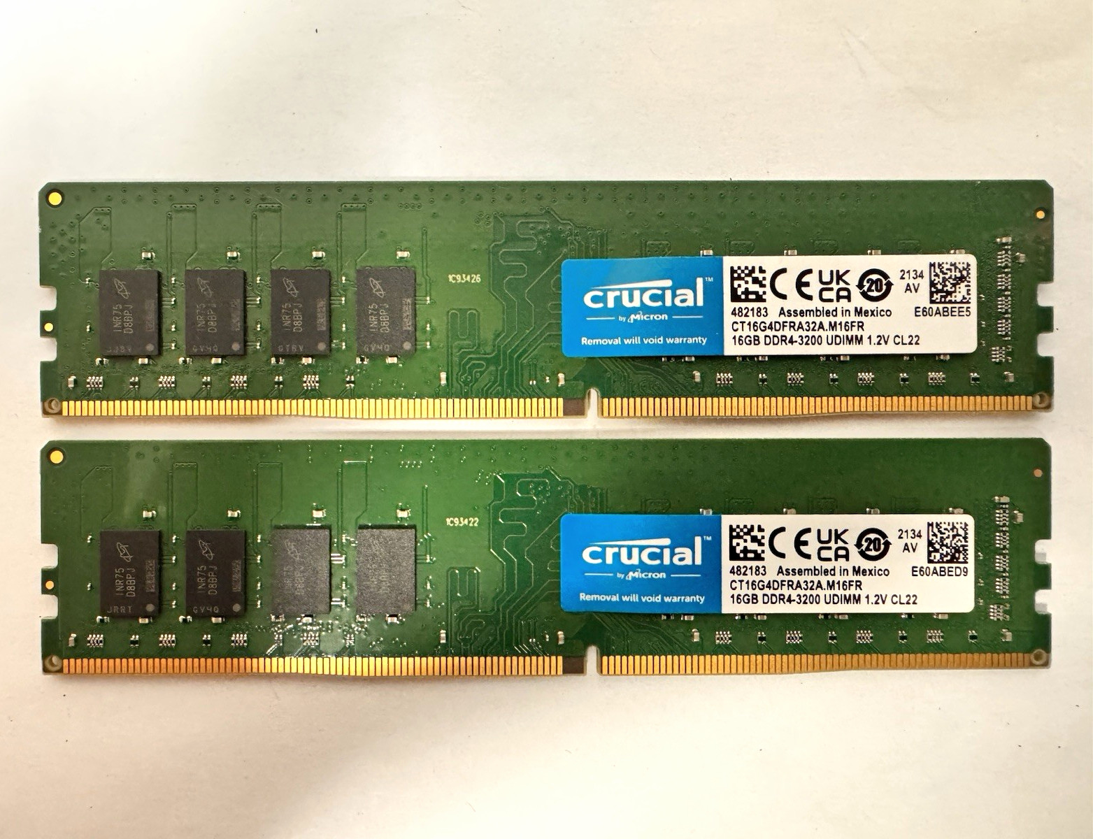 Crucial 32GB (2x16GB) DDR4-3200 PC4-25600 UDIMM RAM CT16G4DFRA32A