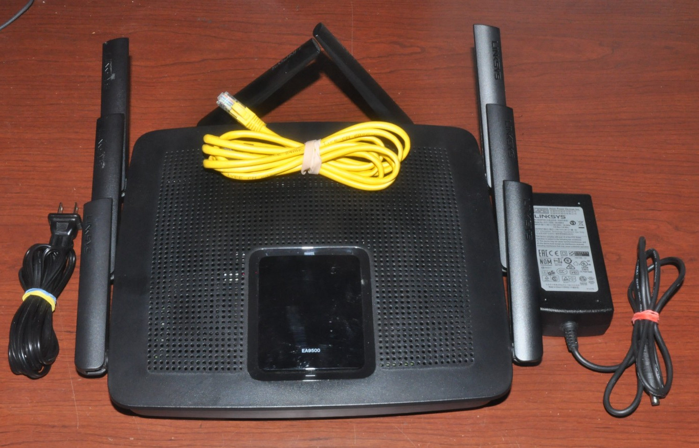 Linksys EA9500 V1.1 AC5400 Tri-Band MU-MIMO 8-Port Router