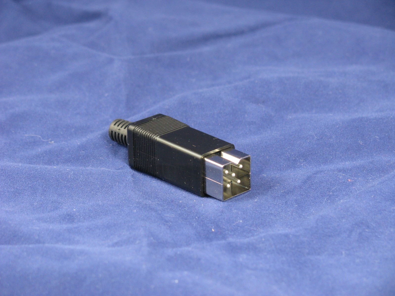 2x-Commodore 128,Amiga 500,600 Square DIN 5-pin male power connector (QTY  2)