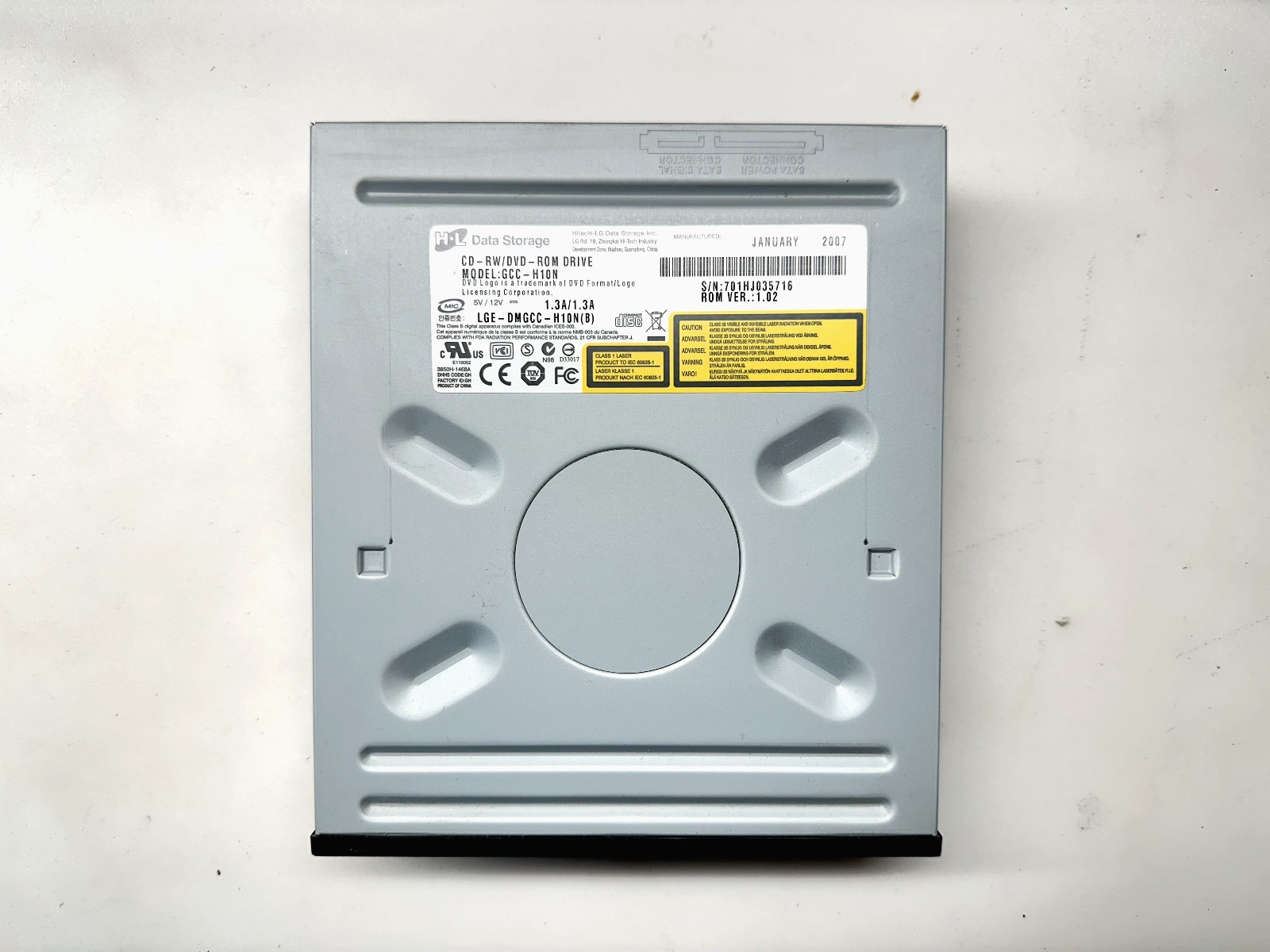 HL-DT-ST GCC-H10N (1069N) SATA DVD BURNER