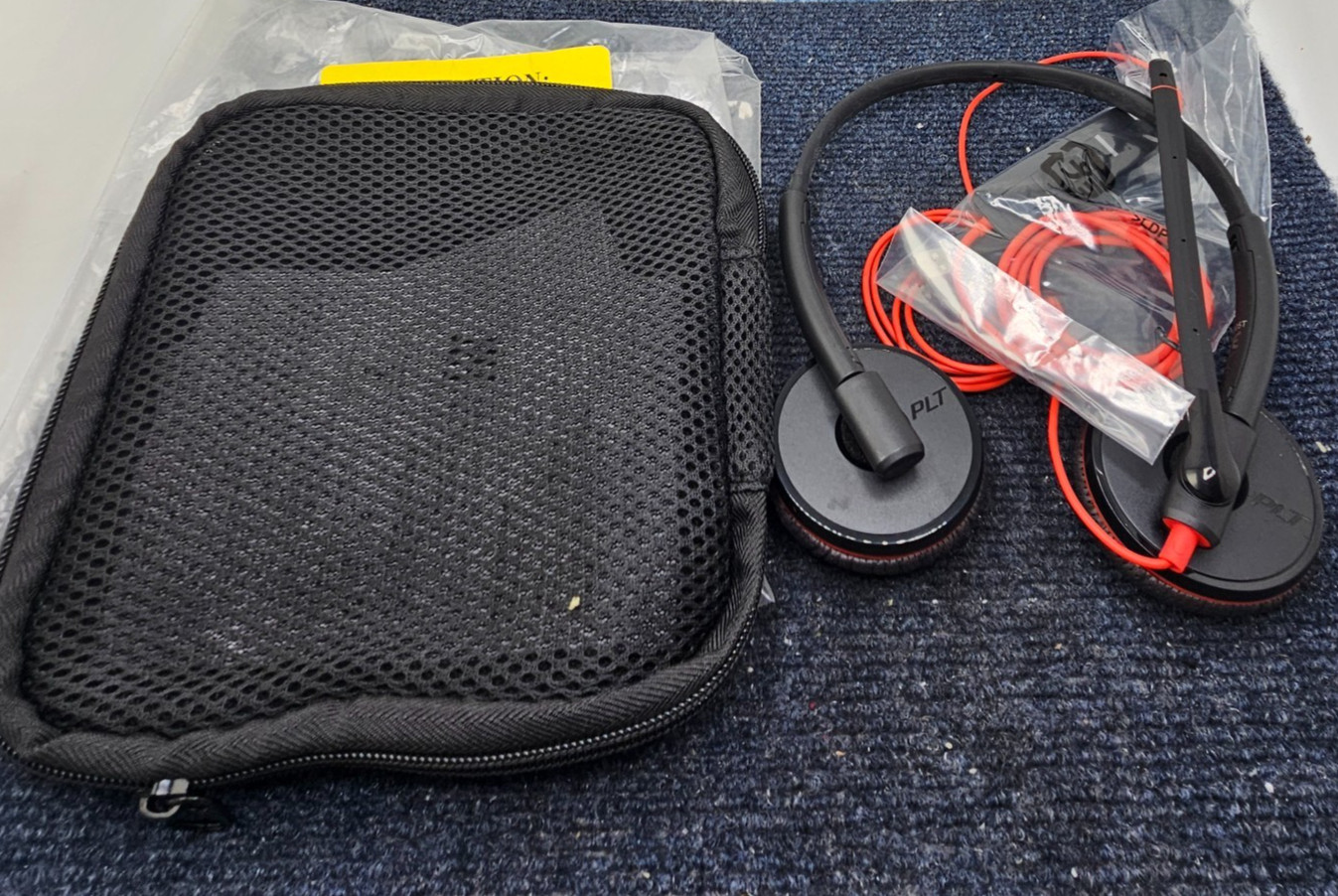 Plantronics 209747-101 Blackwire C3225 USB-A Headset With Case