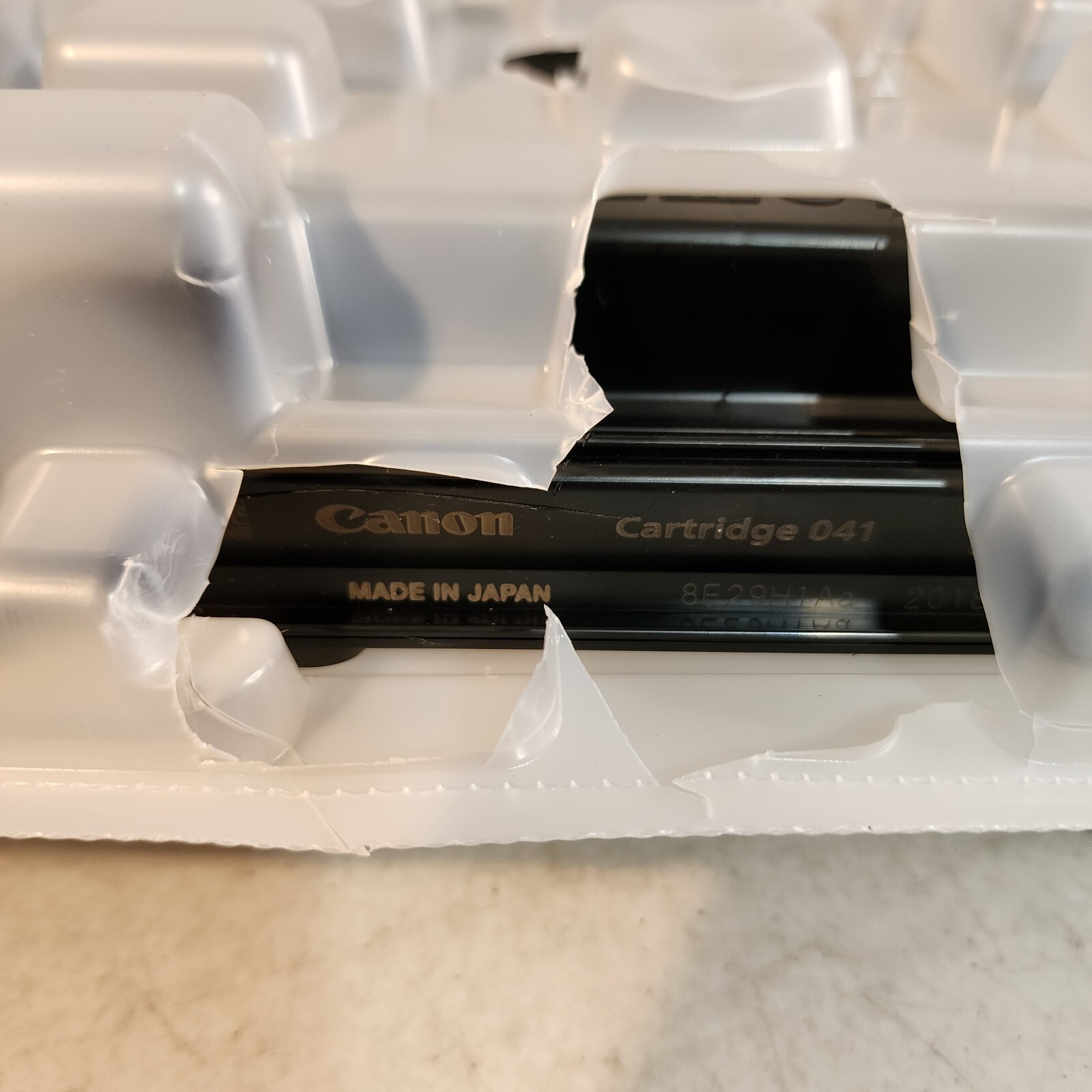 Canon 0452C001 041 Black Toner Genuine New OEM Open Box 