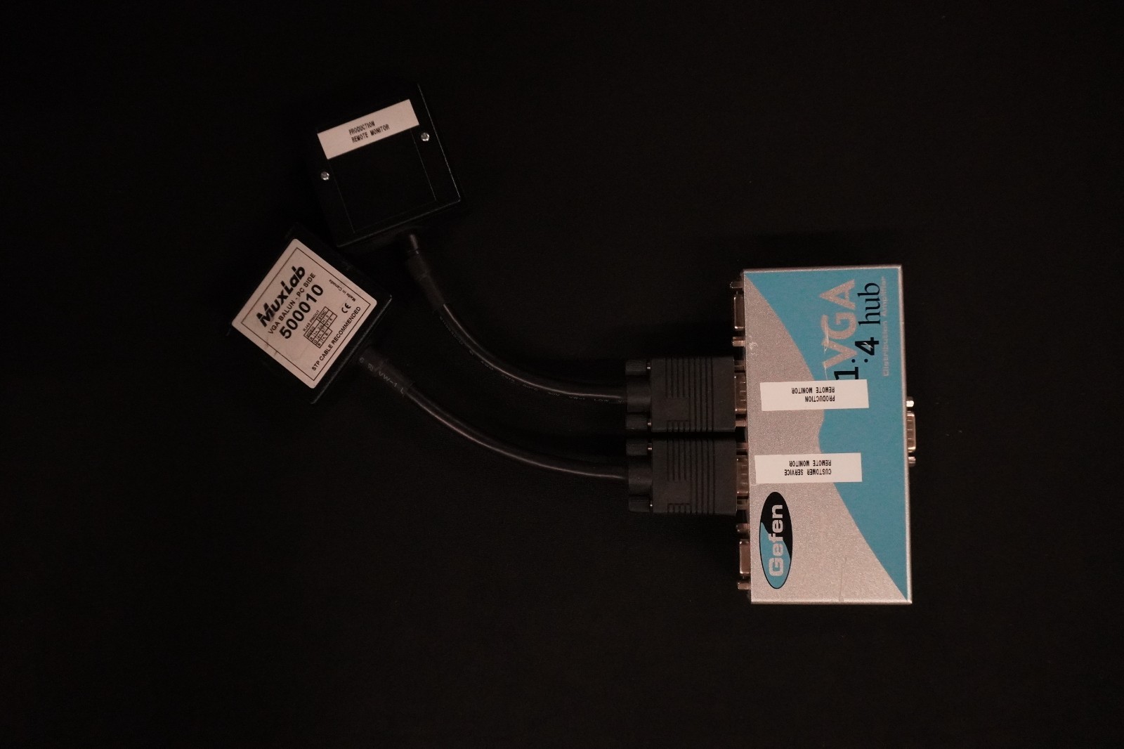 Gefen 1x4 VGA Splitter EXT-VGA-145 + (2) MuxLab 500010 VGA Balun RJ45 Extenders