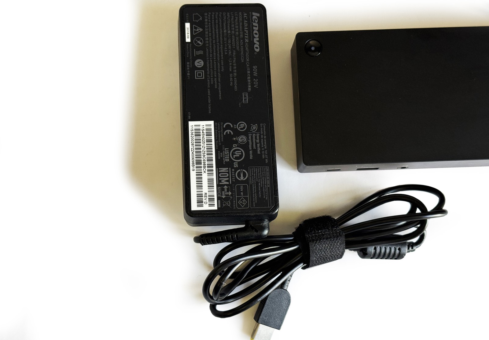 Lenovo ThinkPad USB-C Docking Station Gen 2 - LDC-G2 40AS0090US Dock