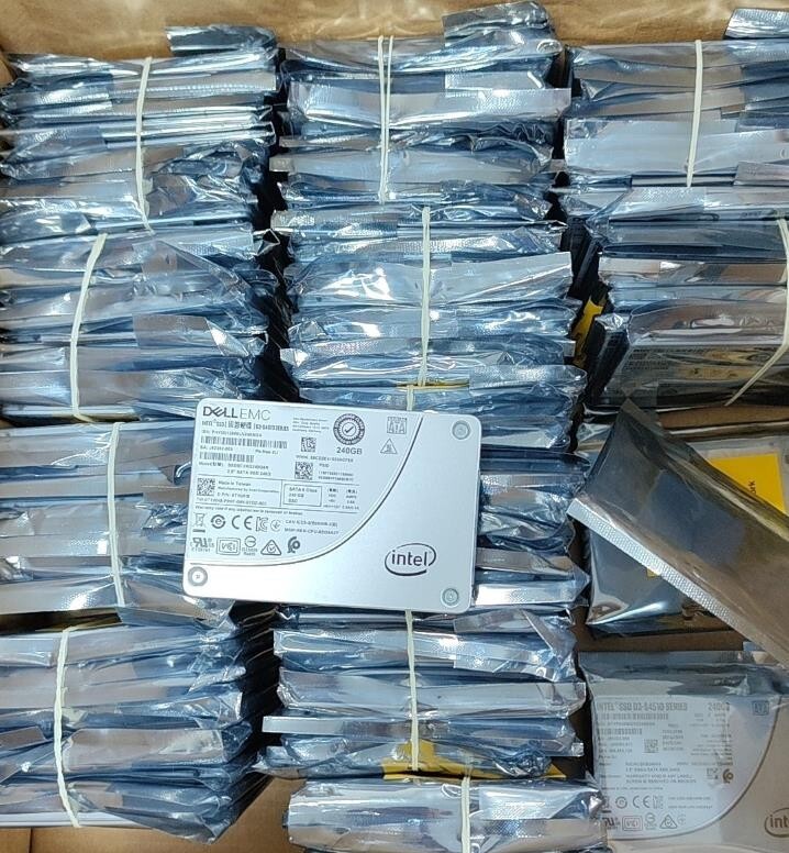 Dell EMC 0T1WH8 Intel S4610 240GB SSDSC2KG240G8R SATA 2.5" 6G Solid State Drive