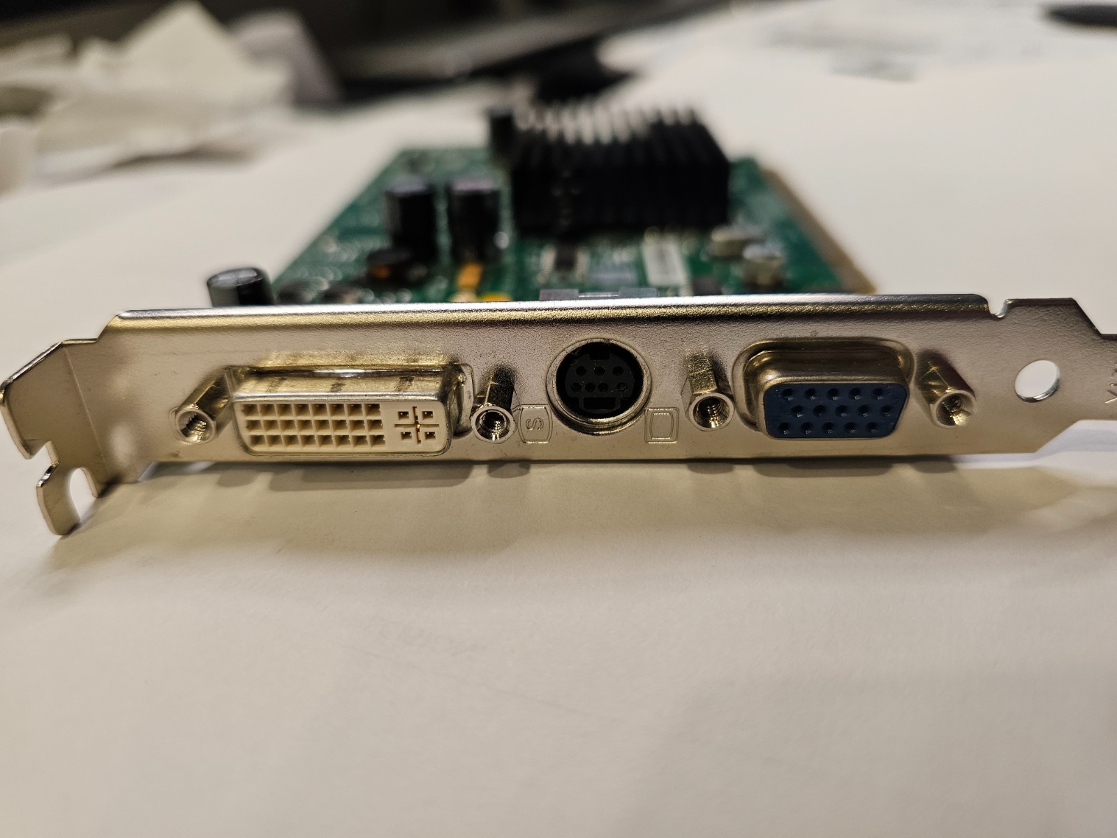 Dell ATI Radeon X300 128MB DDR PCIe x16 Graphics Card