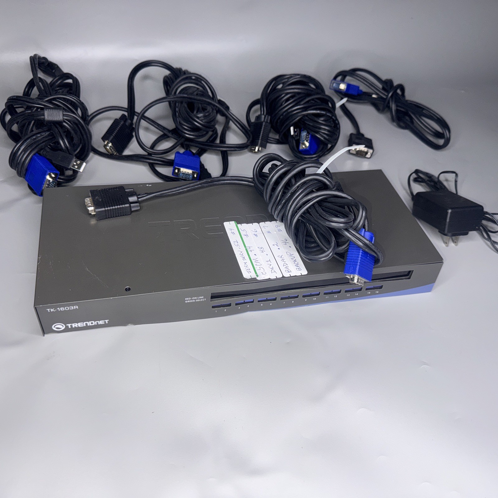 TRENDnet TK-1603R 16-Ports Rack-Mountable KVM Switch Power Tested & Cables