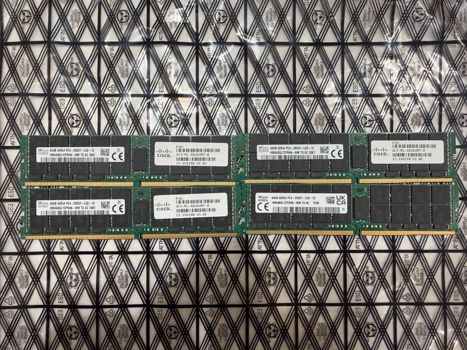 Lot of 4 SK hynix 64GB DDR4-2933 ECC LRDIMM 256GB HMAA8GL7CPR4N-WM