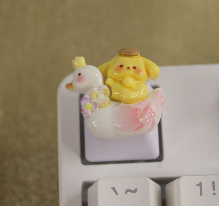 Sanrio Pompompurin Keycap Hello Kitty Keycap R4 - 1pc