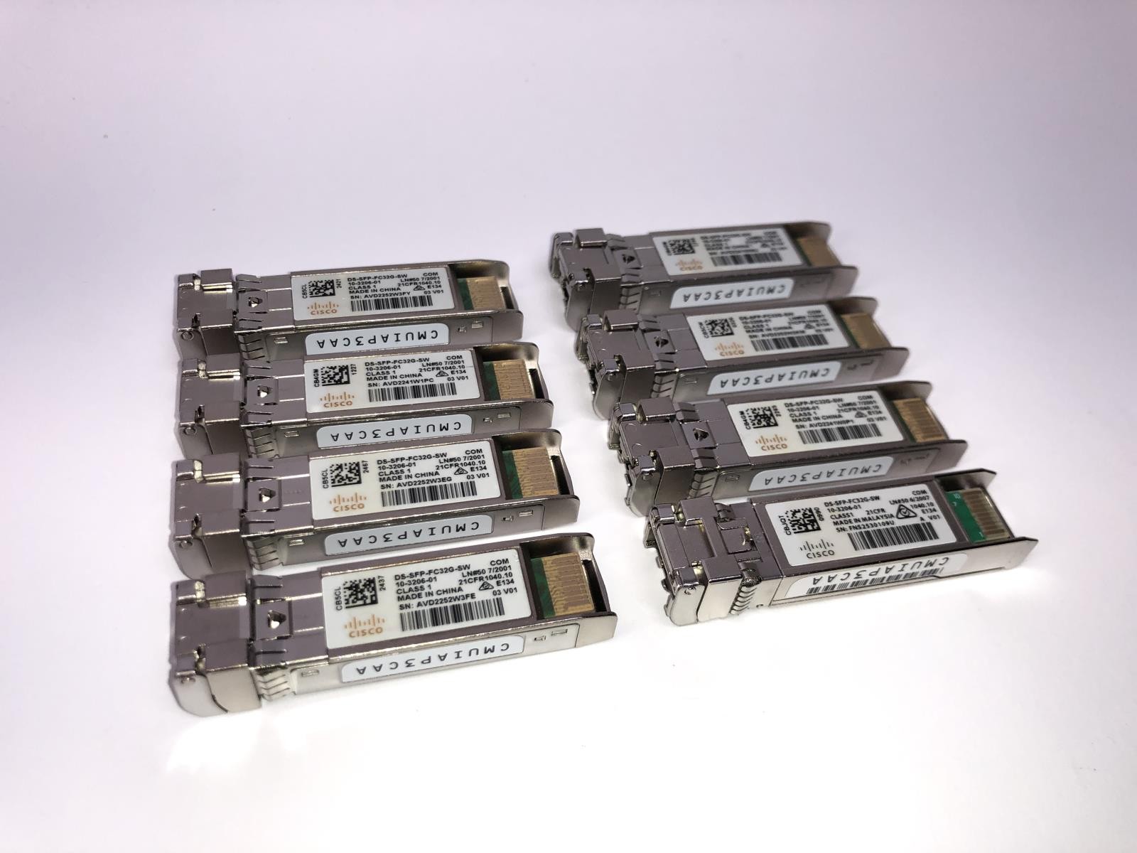 (Lot of 200) Cisco DS-SFP-FC32G-SW / 10-3206-01 / Fiber Transceiver / Holo - VGC