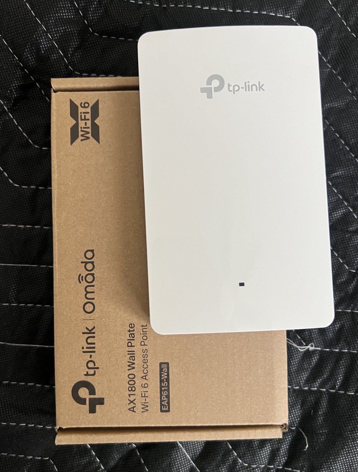 TP-Link Omada EAP615-Wall AX1800 Wi-Fi 6 Wall Plate Access Point PoE Passthrough