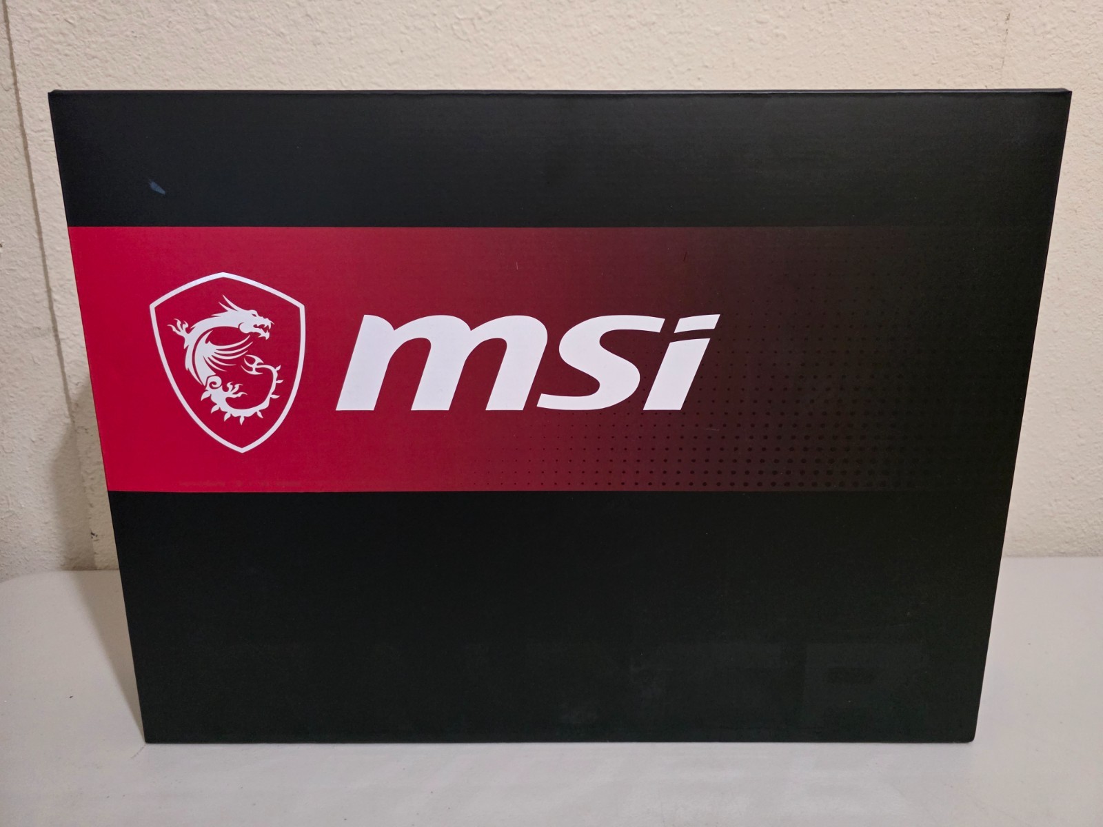 MSI Raider A18 HX 18" UHD+ AMD Ryzen 9 9955HX3D 32GB DDR5 2TB SSD RTX 5080 W11P