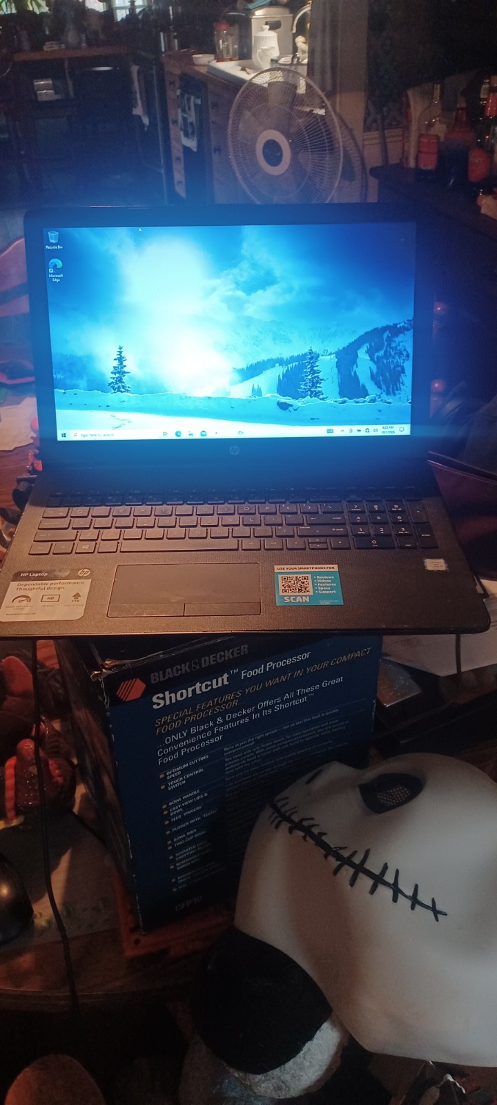 HP 15-bs015dx 15.6-Inch Intel Core i5 7th Gen Processor for parts or repair