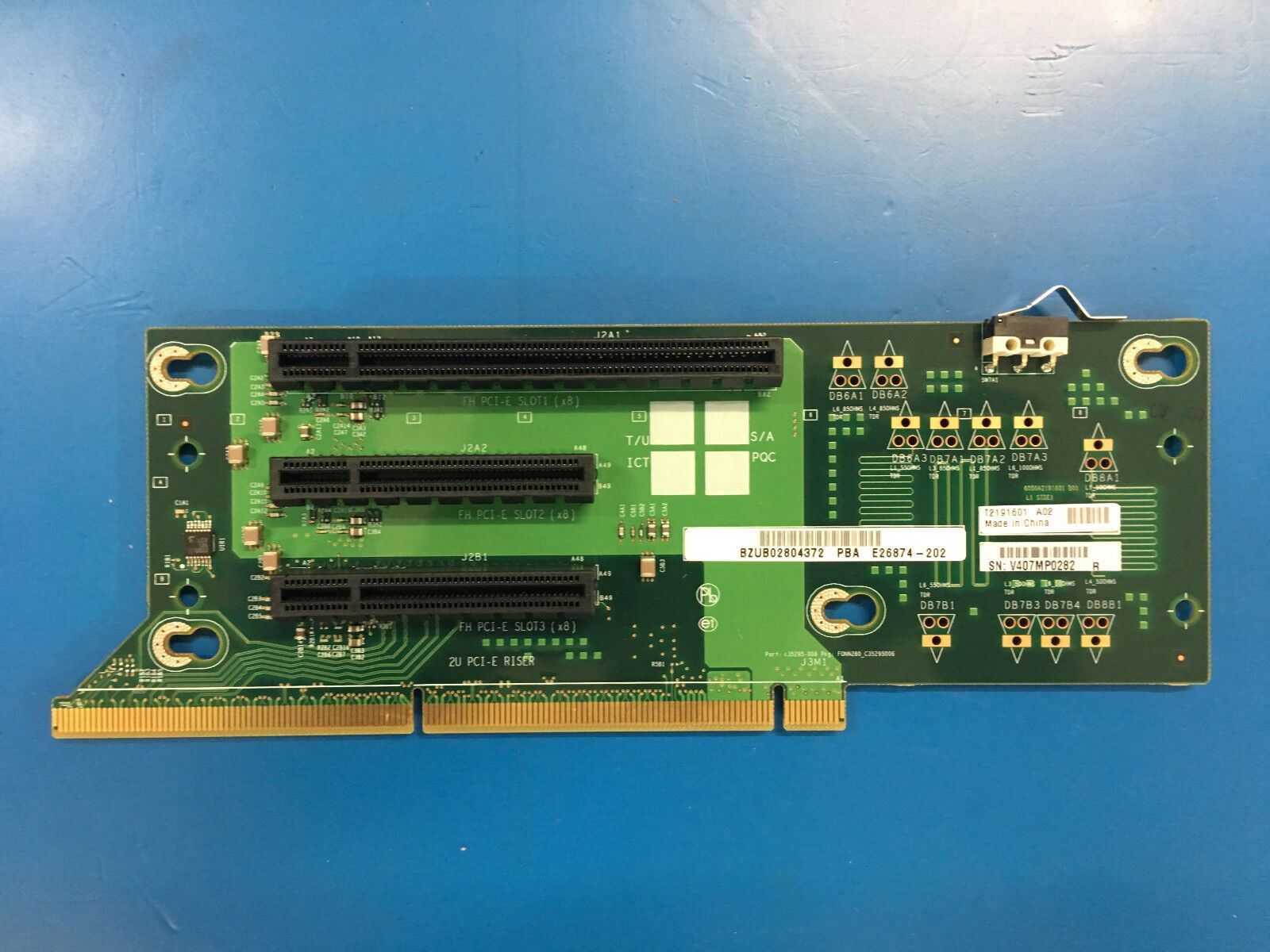 Brand New Genuine Intel Server Three Slot Passive PCI-Express Riser ASR26XXFHR