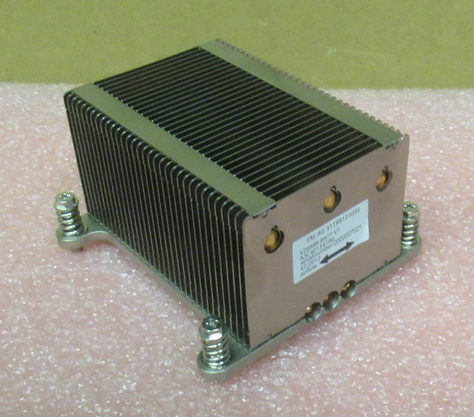 Fujitsu Heatsink A3C40133790 V26898-B977-V1 Primergy RX300 S7 RX300 S8 TX300 S8