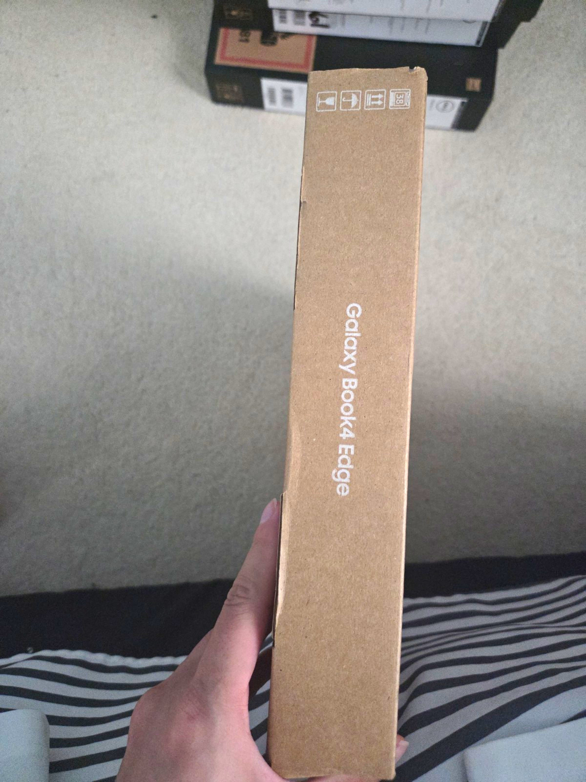 Samsung Galaxy Book4 Edge 15.6in Snapdragon X Plus 16GB 1TB Win 11 Blue