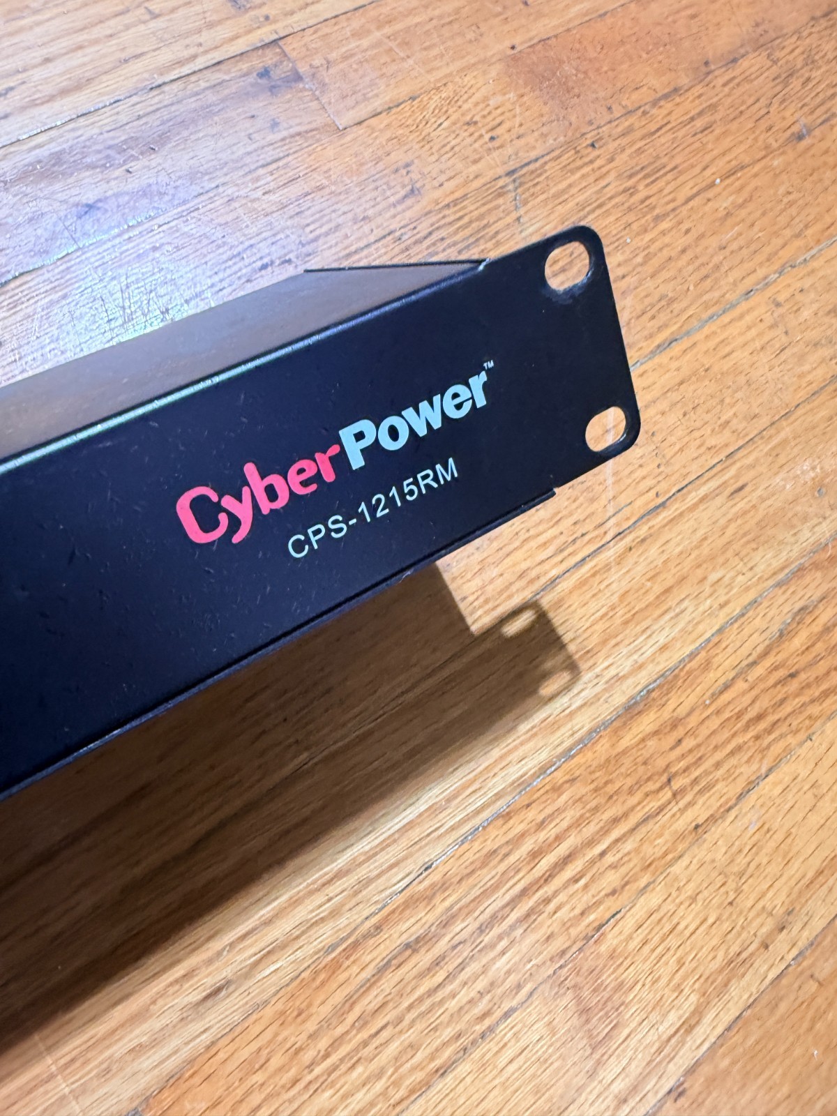 CyberPower CPS-1215RM Rackmount - Black