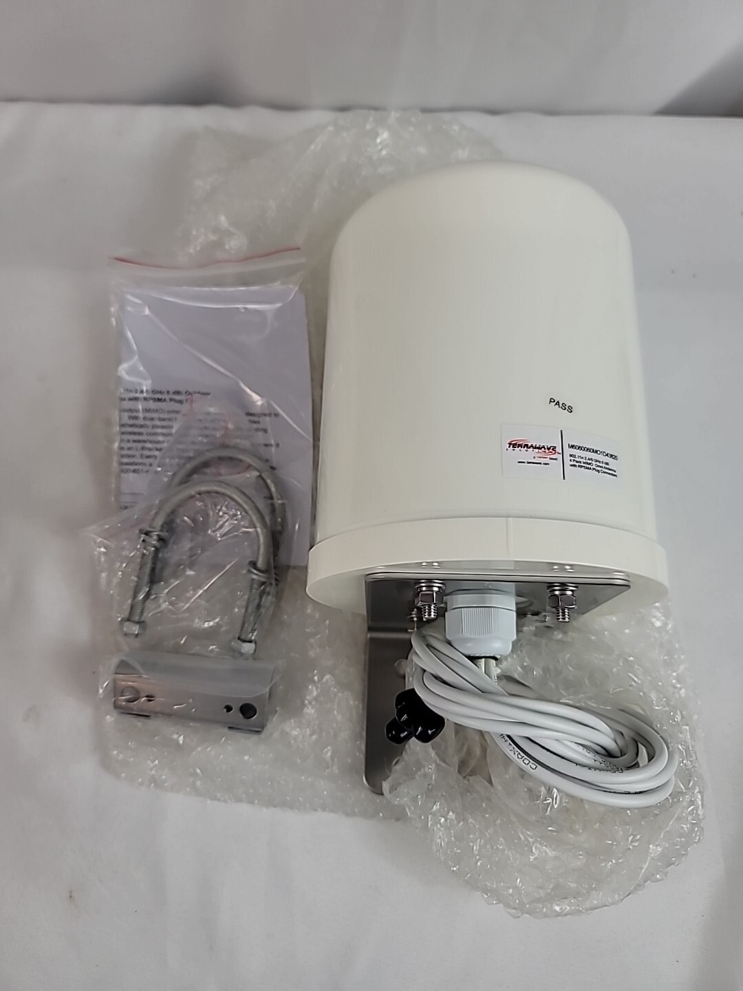 TerraWave M6060060MO1D43620 575525 2.4/5 GHz 6dBi MIMO Outdoor Quad Omni New QTY