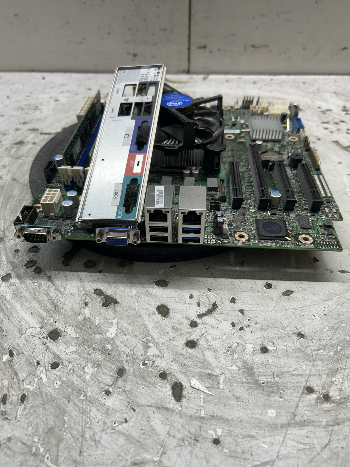 Intel Server Board S1200V3RP Intel Xeon E3-1241 3.50GHz 16GB