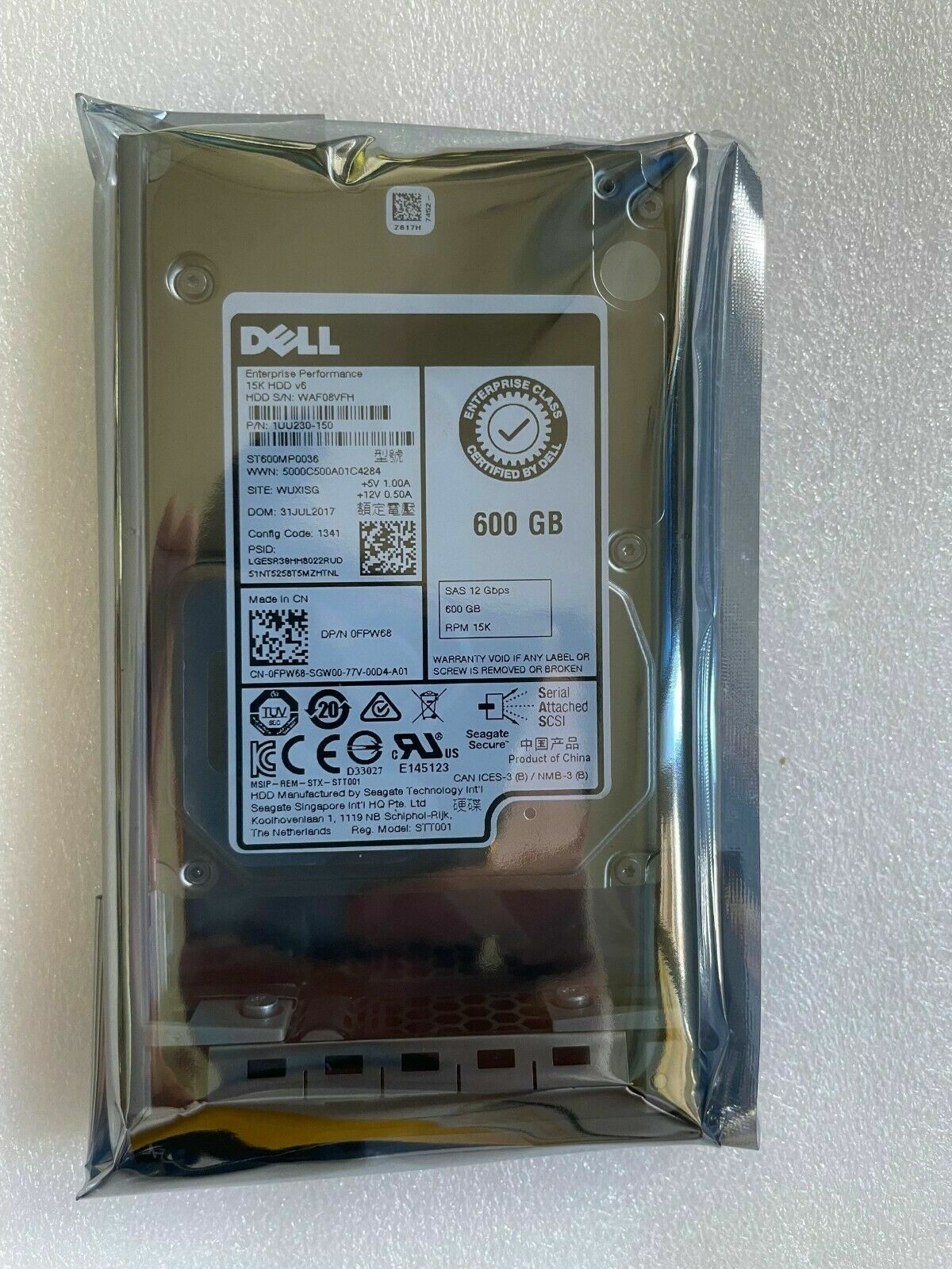 Dell FPW68 0FPW68 600GB 15K 12Gb/s 2.5" SAS Hard Drive ST600MP0036 W TRAY
