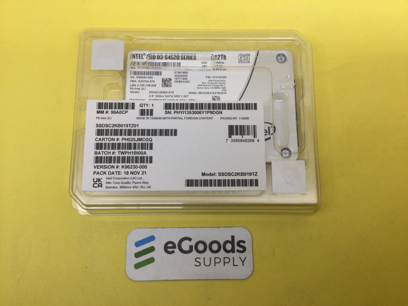 Intel D3-S4520 Series 1.92TB SATA 6Gbps 2.5in SSD SSDSC2KB019TZ New Sealed