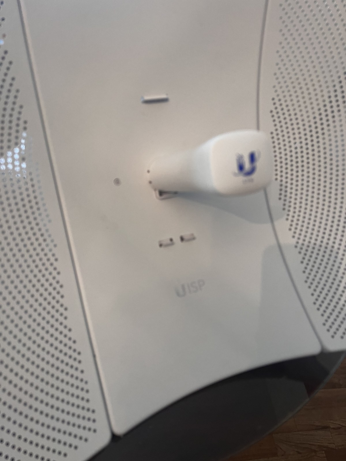 Ubiquiti UISP LTU XR LTU-XR 5GHz PtMP Long-Range Client Radio 29dBi Dish + Mount