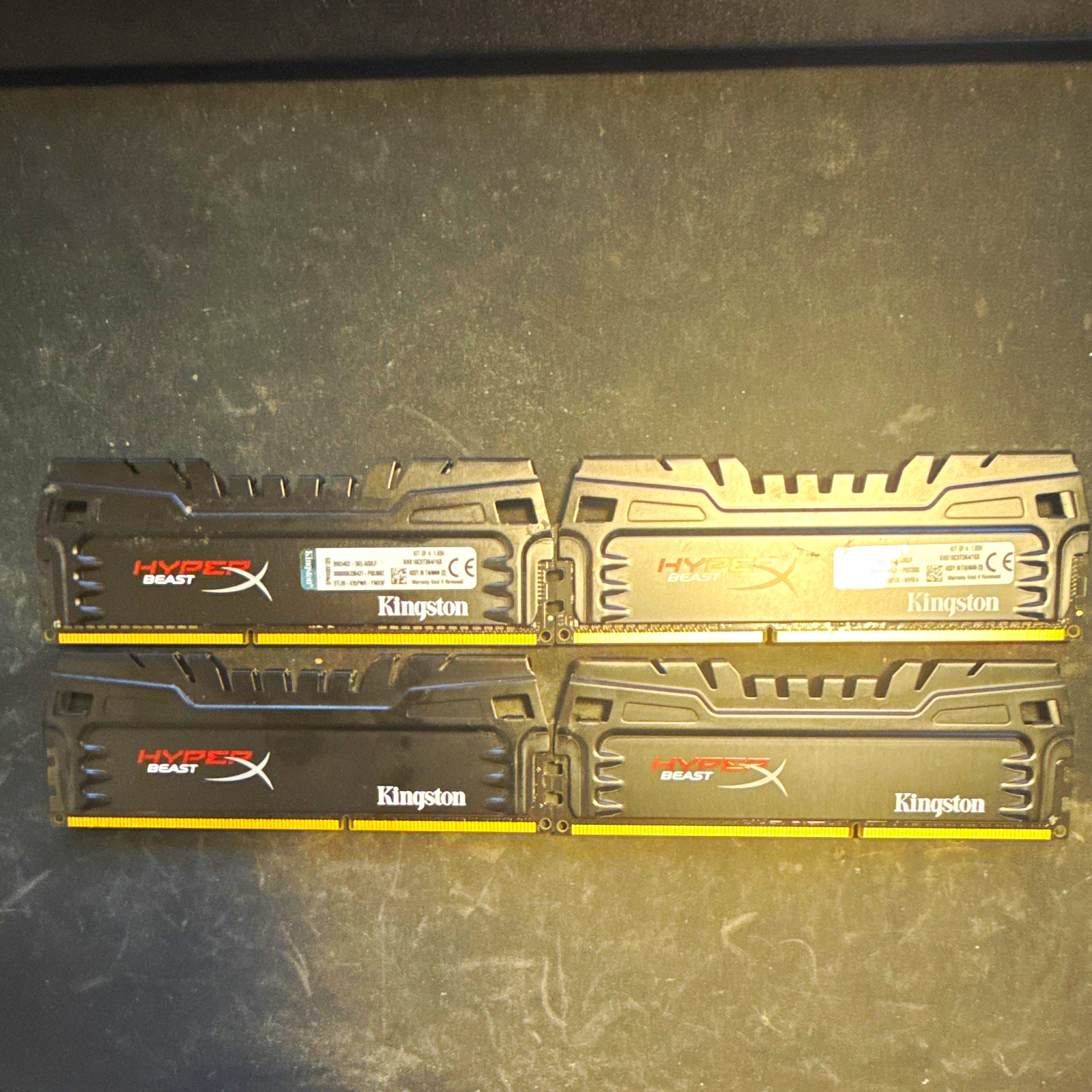 Kingston HyperX Beast 16GB (4x4GB) DDR3-1600 240-Pin DIMM