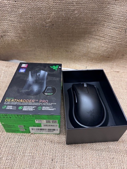 Razer Deathadder V3 Pro Wireless Gaming Mouse Model: RZ01-0335*OPEN BOX