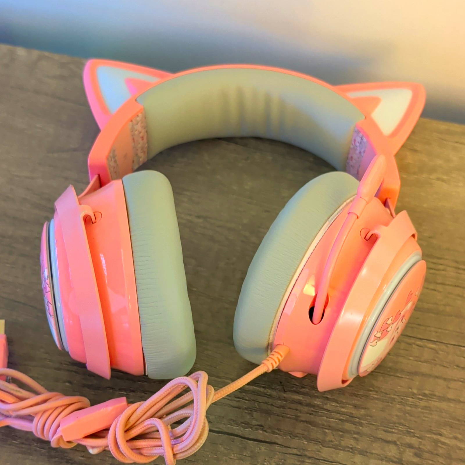 SOMIC Cat Ear USB Wired Over-Ear Gaming Headset Boom Mic LED Pink/Gray