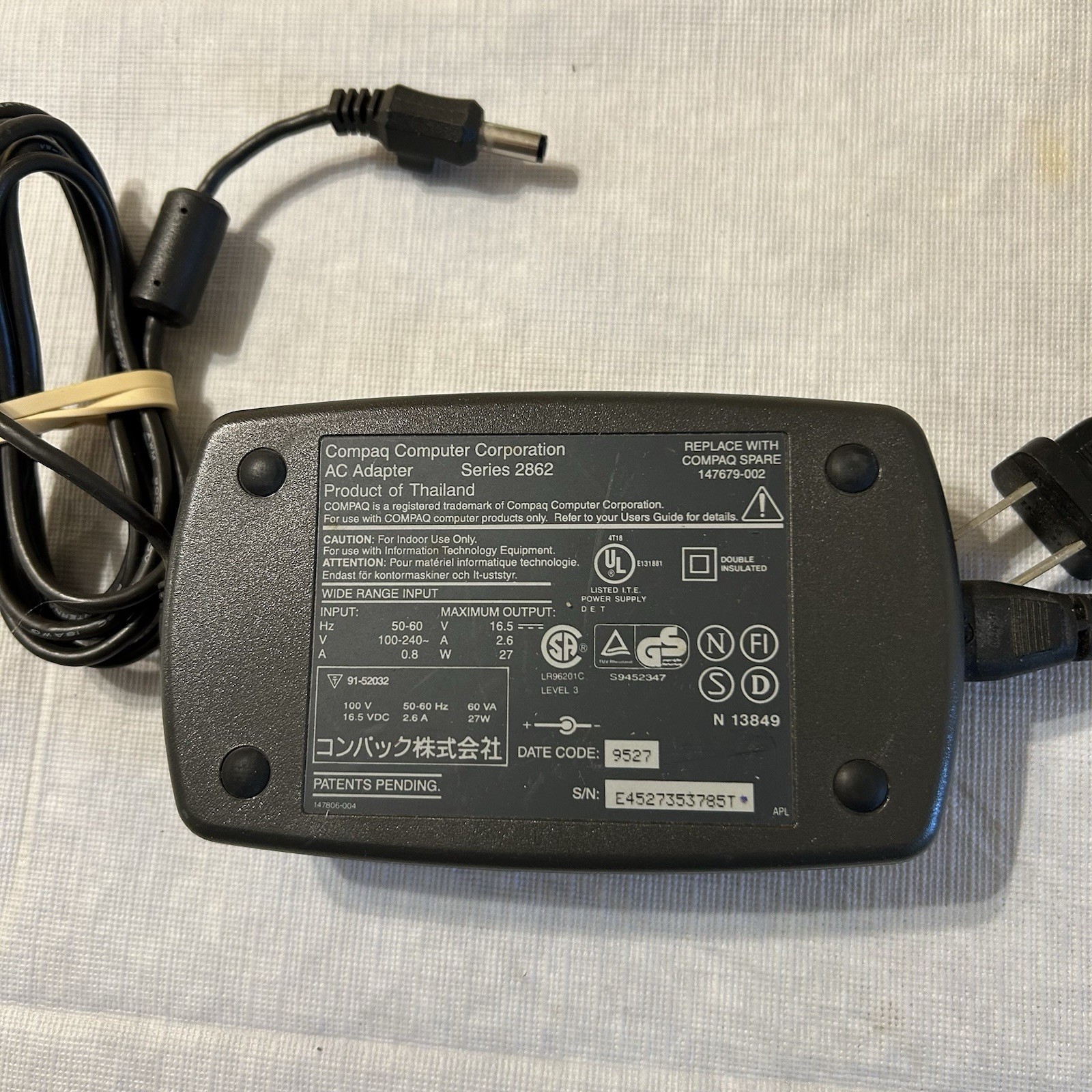 Genuine OEM Compaq AC Power Adapter Charger Series 2862 / 147679-002
