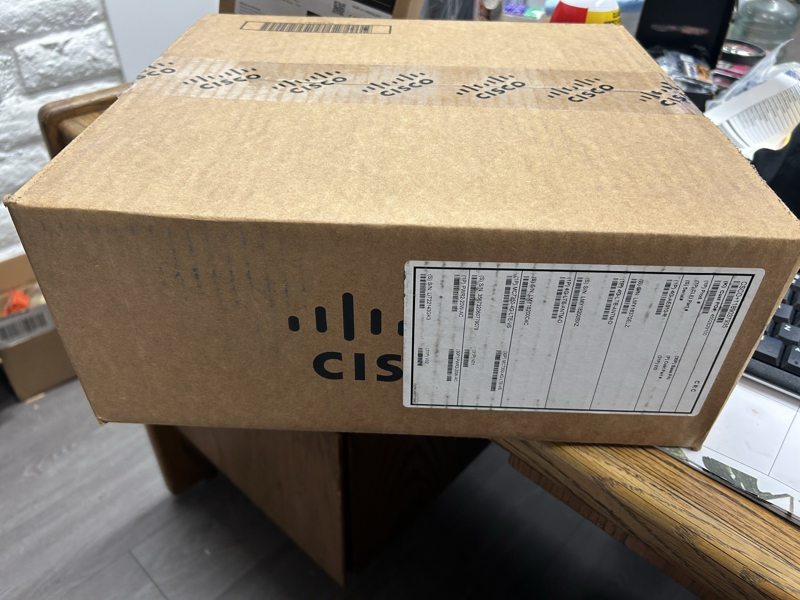 Cisco 819G-U-K9 5-Port Layer 3 Fast Ethernet Managed Switch new sealed box