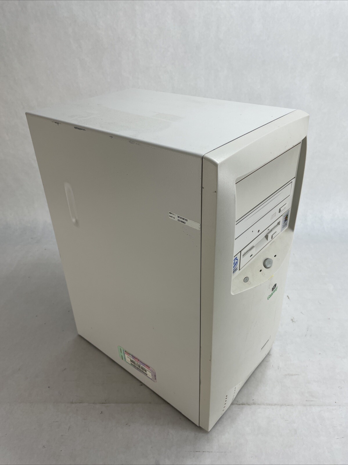 Gateway Essential 500C MT Intel Celeron 500HMz 64MB RAM No HDD No OS