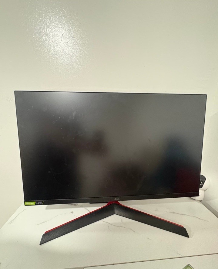 LG UltraGear 24GN650-B 24" Gaming Monitor, Flat Screen, HDMI, Black w/ 