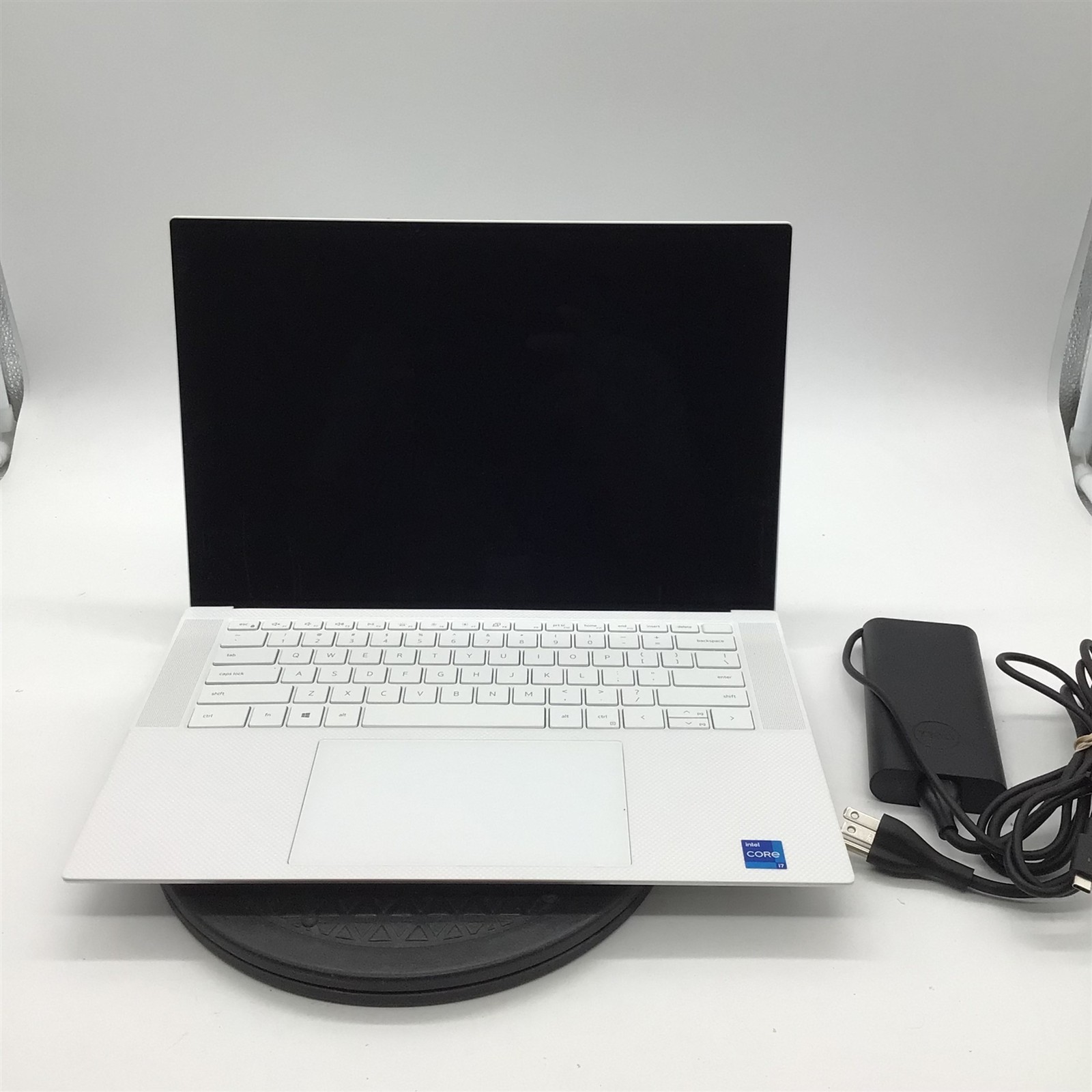 Dell XPS 15 9510 i7-11800H 2.30GHz/64GB RAM/1TB NVMe SSD/RTX 3050TI 4GB