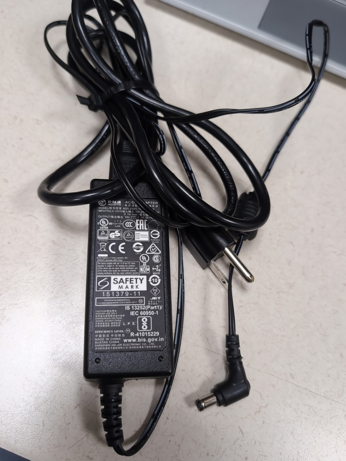 Genuine Hoioto ADS-25SG-19-3 19025E 19V 1.3A 24.7W AC Adapter for Acer Monitors
