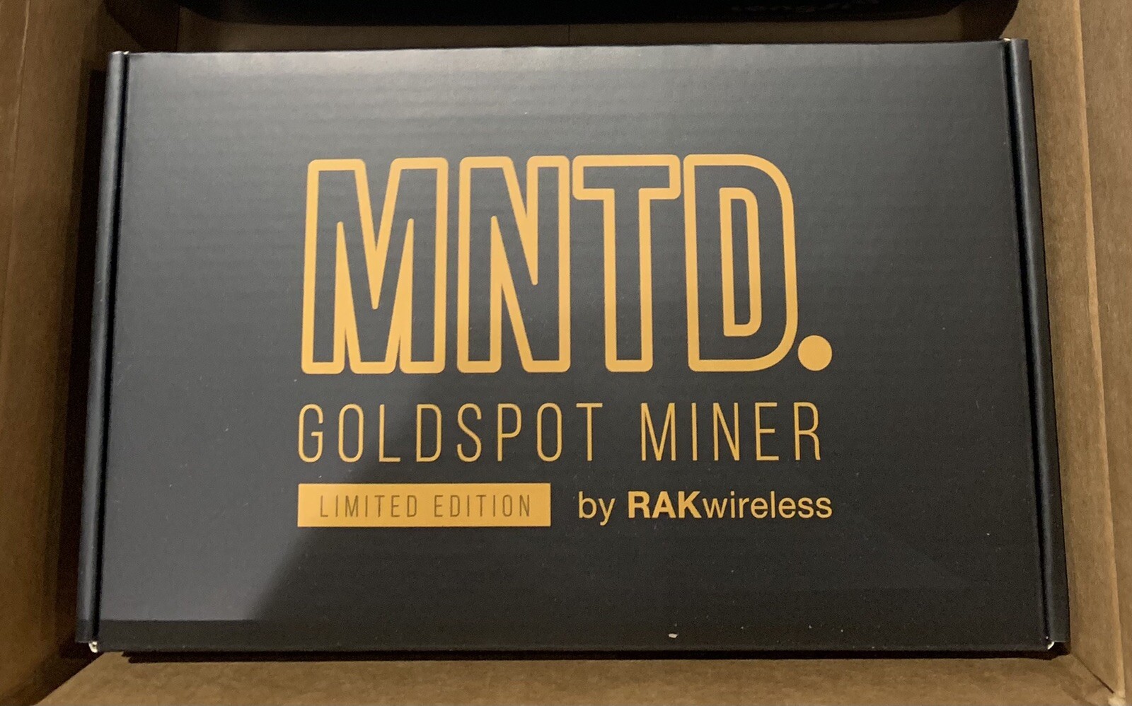 MNTD RAK Helium Miner  LIMITED EDITON GOLD 8GB BRAND NEW IN HAND READY TO SHIP