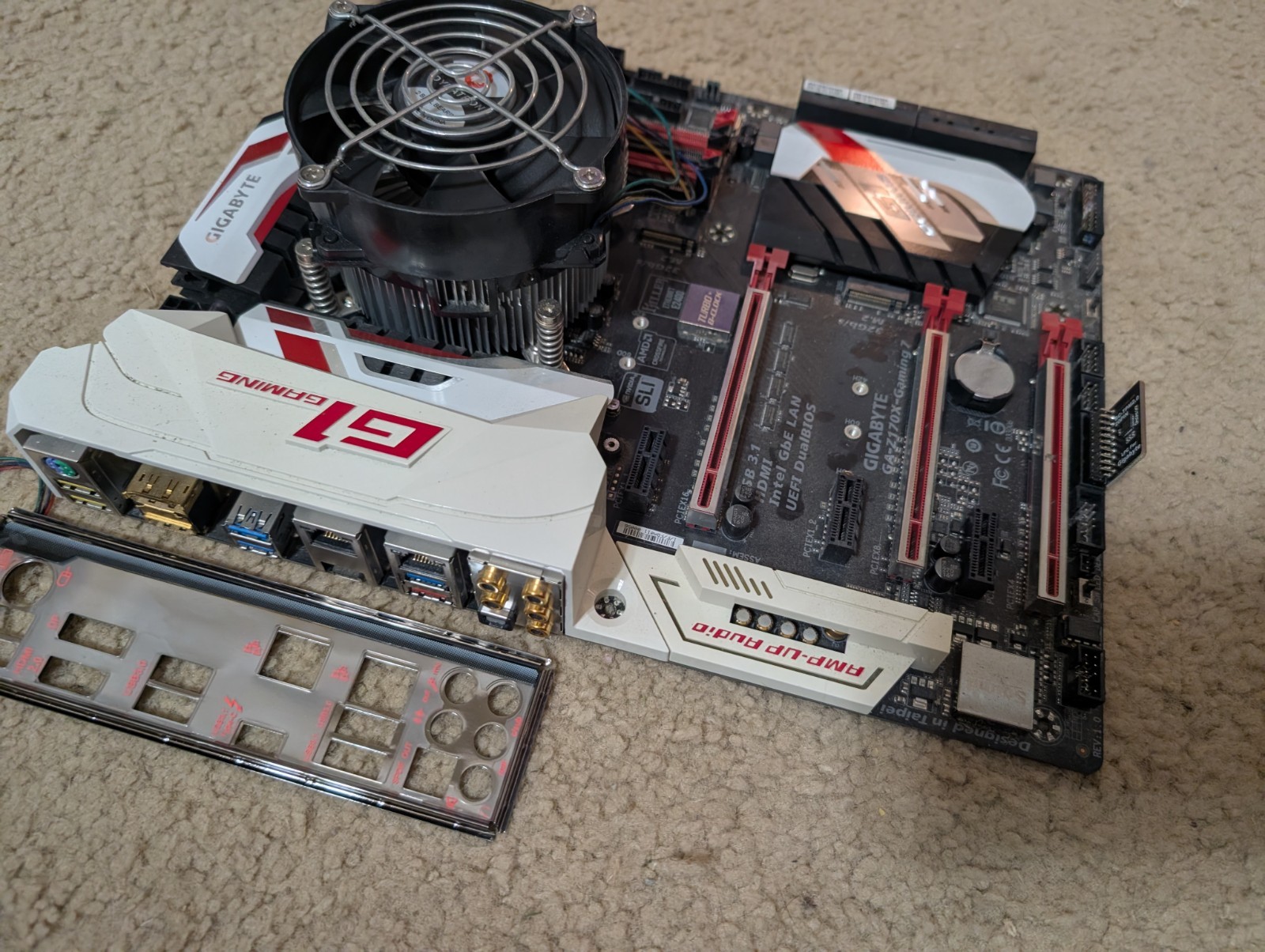 Gigabyte GA-Z170X-Gaming 7 Motherboard with Intel I7-6700k CPU and Stock cooler