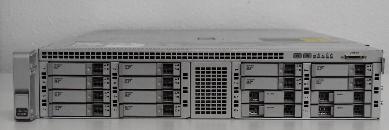 Cisco UCS C240 M4 Bay Server E5-2680 @ 2.80GHz 64GB RAM 2x PSU 12x 300GB *Read