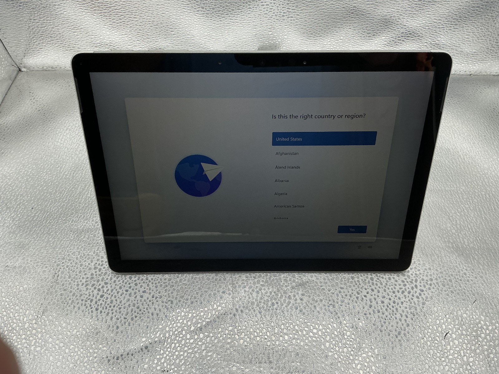 Microsoft Surface Go 2 10.5" FHD m3-8100Y 1.10GHz 8GB RAM 128GB SSD Win11Pro